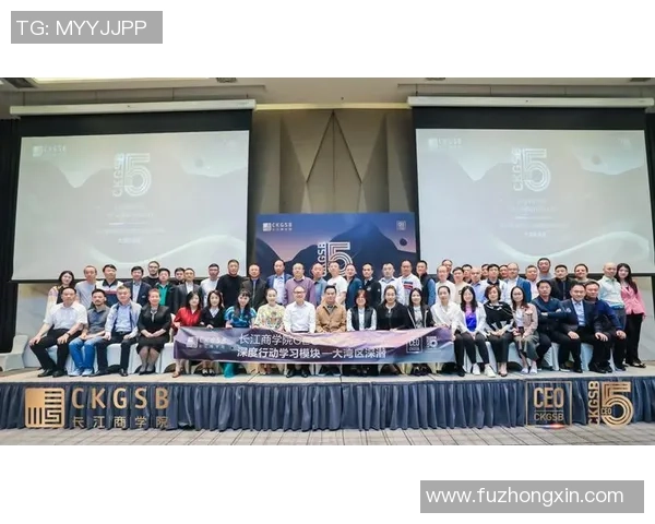 上海攀岩队战术解析：聚焦攀岩技术与团队协作的深度探讨